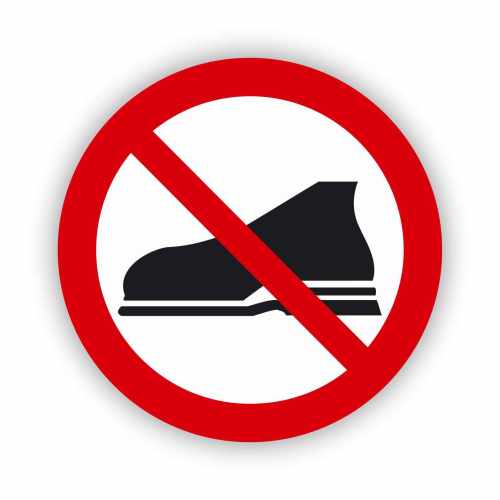 Zakaz wejścia w obuwiu zewnętrznym, naklejka BHP